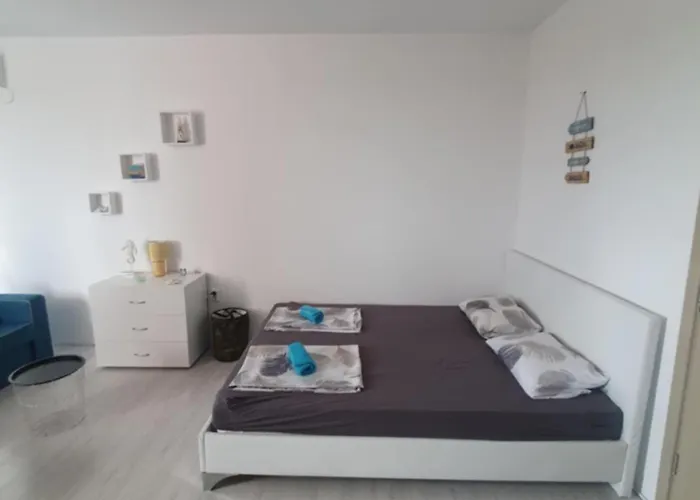 Apartment Sunny Day 6 *