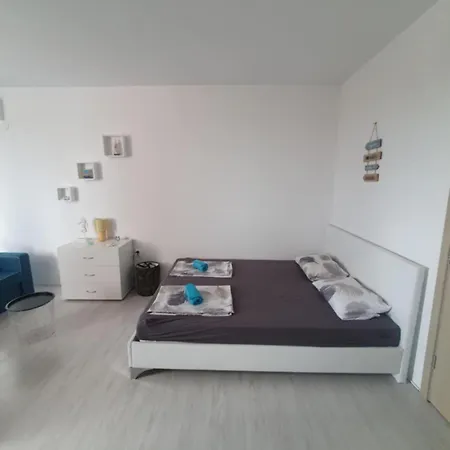 Διαμέρισμα Sunny Day 6 *